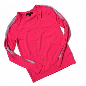 Banana‎ Republic Women's Pink Extra Fine Merino V Neck Sweater Size S